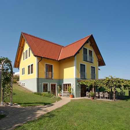 Weingut Winzerhof Gaestezimmer Grebenz Großklein Exterior foto